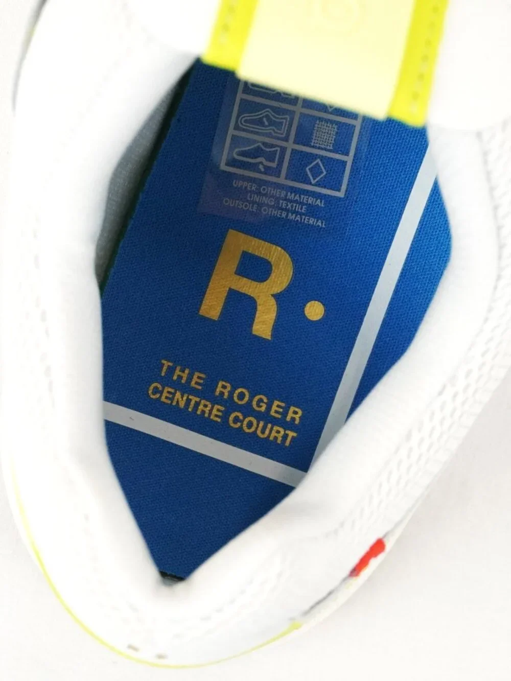 ON THE ROGER Centre Court Sneakers In White/Limelight - Women's Size 9 - NEW